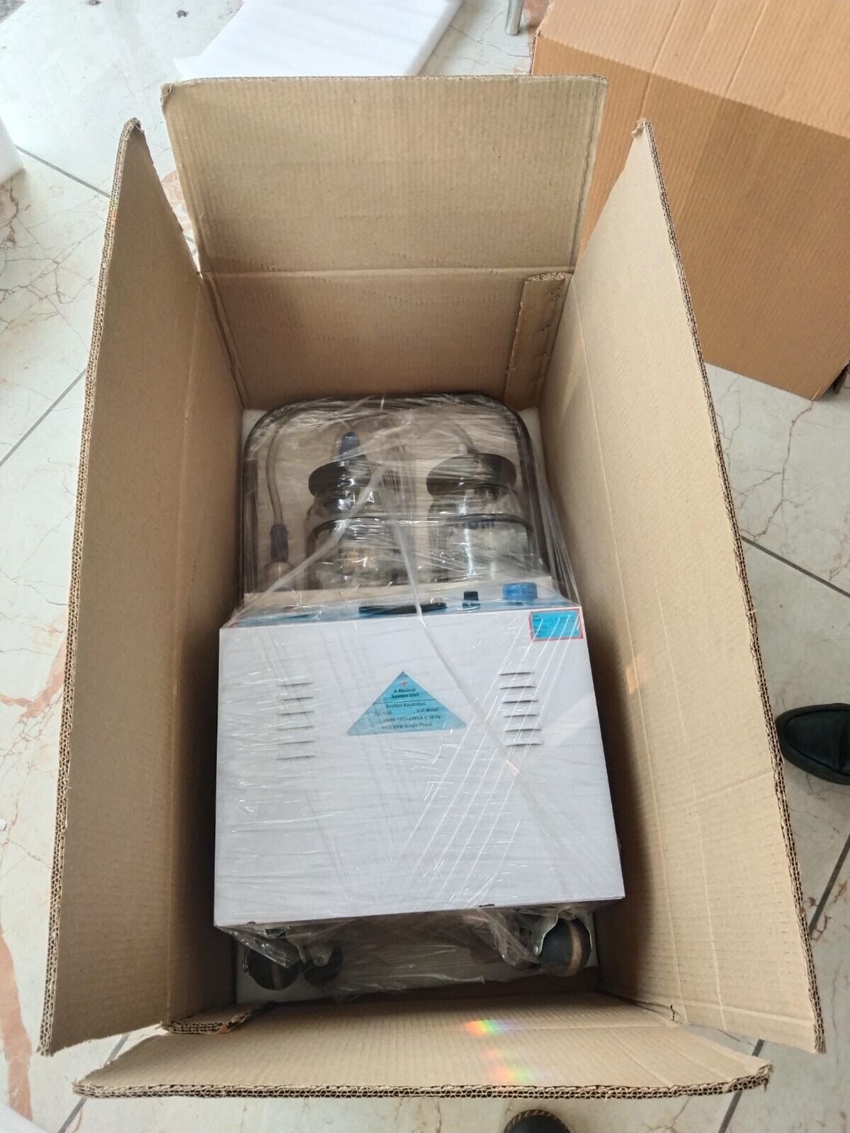 Lipo Suction Unit High Vacuum Machine with Suction Capacity 45-50 Liters/min